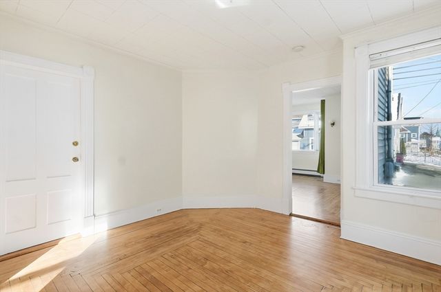 223 School St 1, Lowell, MA 01854