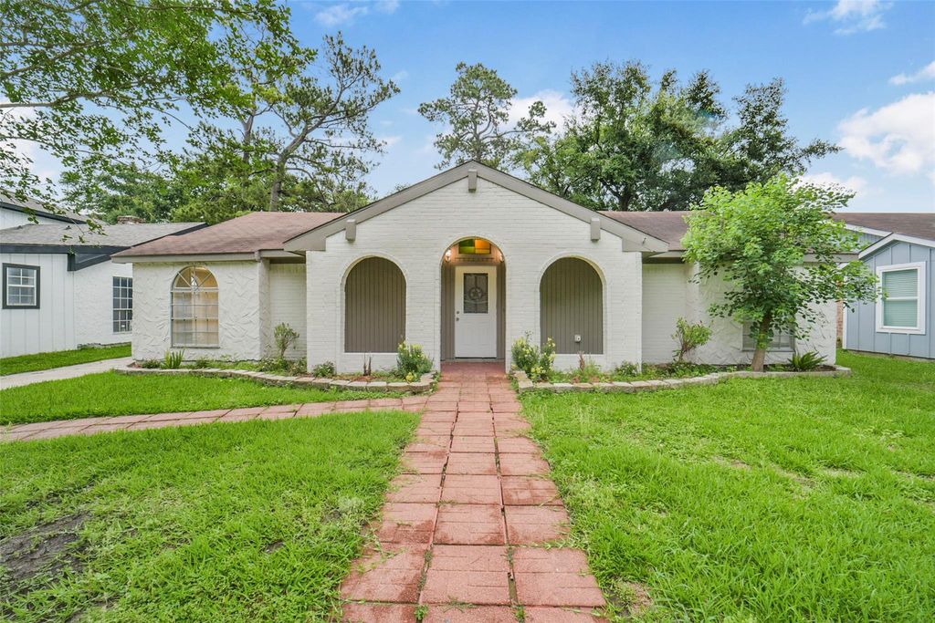 23122 Whispering Willow Drive, Spring, TX 77373