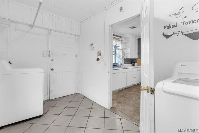 384 Perry Hill Road, Montgomery, AL 36109