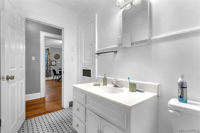 384 Perry Hill Road, Montgomery, AL 36109