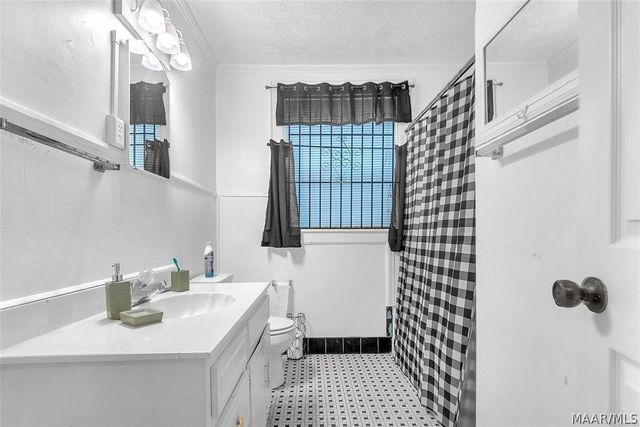 384 Perry Hill Road, Montgomery, AL 36109