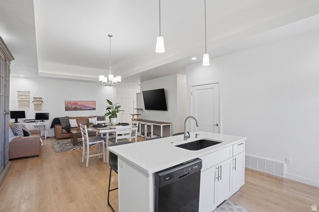 583 E GLENPOINT CT, Stansbury Park, UT 84074