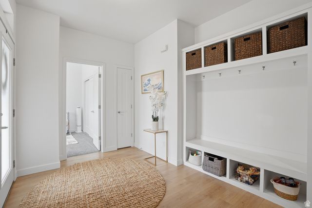 583 E GLENPOINT CT, Stansbury Park, UT 84074