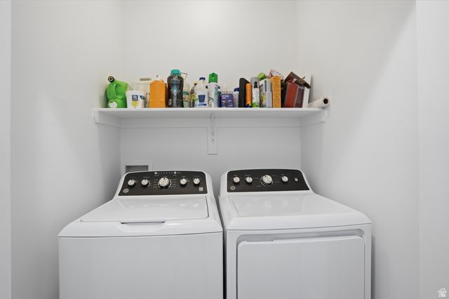 583 E GLENPOINT CT, Stansbury Park, UT 84074