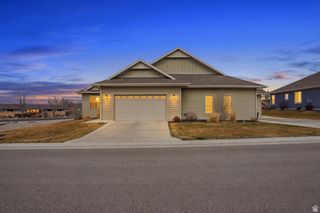 583 E GLENPOINT CT, Stansbury Park, UT 84074