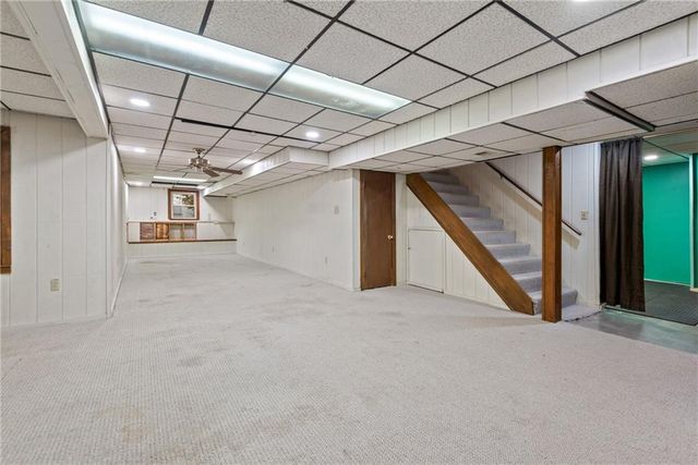 8280 W 117th Street, Overland Park, KS 66210