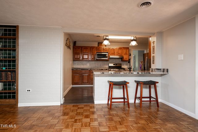 311 Brookdale Circle, Bristol, VA 24201