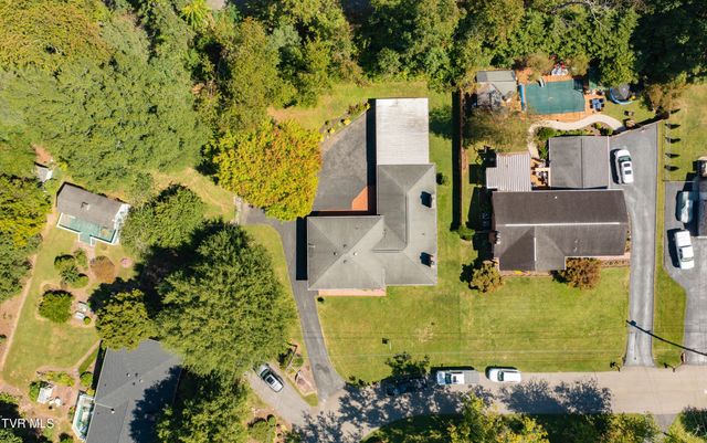 311 Brookdale Circle, Bristol, VA 24201