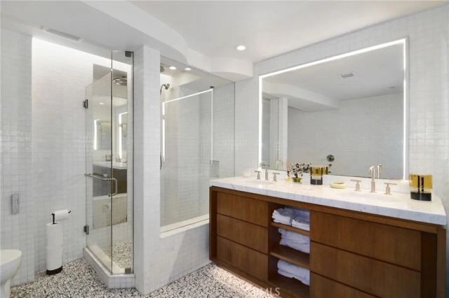 4411 Los Feliz Boulevard 1007, Los Angeles, CA 90027