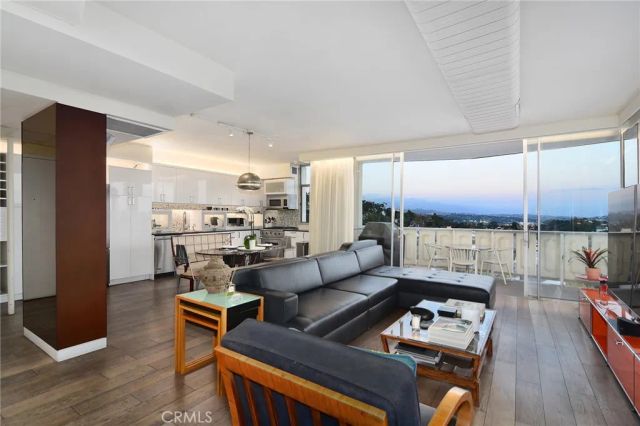 4411 Los Feliz Boulevard 1007, Los Angeles, CA 90027