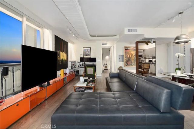 4411 Los Feliz Boulevard 1007, Los Angeles, CA 90027