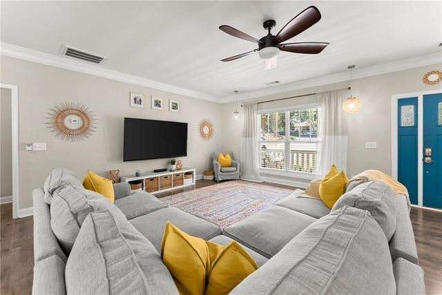 464 Holly Place, Gainesville, GA 30501