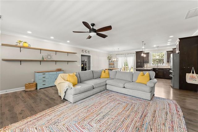 464 Holly Place, Gainesville, GA 30501