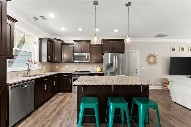 464 Holly Place, Gainesville, GA 30501