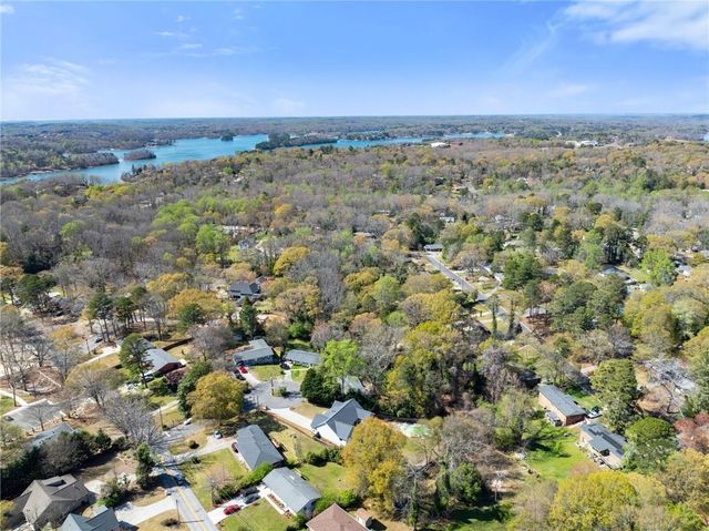 464 Holly Place, Gainesville, GA 30501