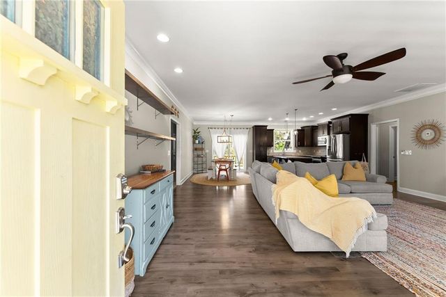 464 Holly Place, Gainesville, GA 30501