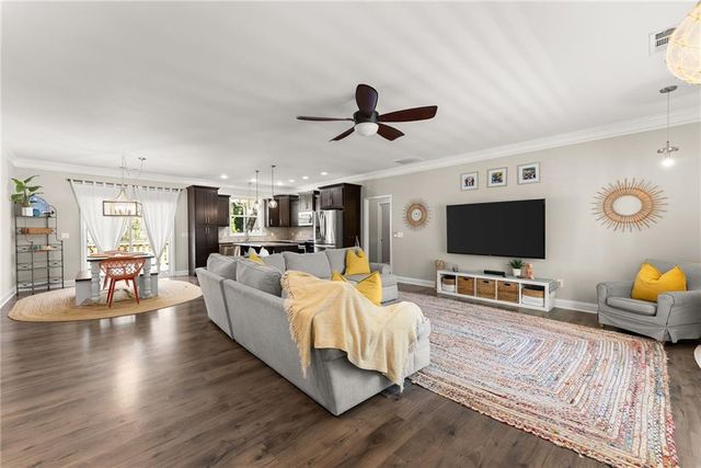 464 Holly Place, Gainesville, GA 30501