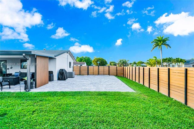 14265 SW 105th Ct, Miami, FL 33176