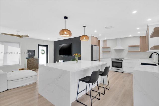 14265 SW 105th Ct, Miami, FL 33176