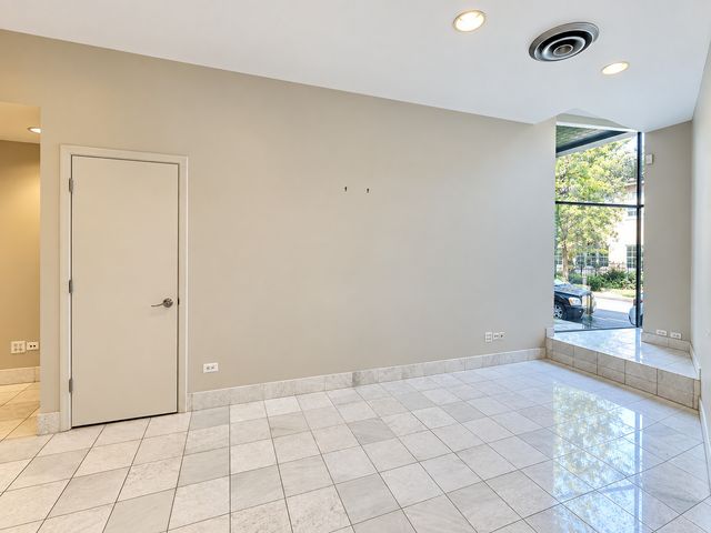 1311 E 57th Street, Chicago, IL 60637