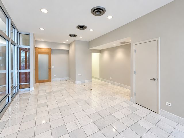1311 E 57th Street, Chicago, IL 60637