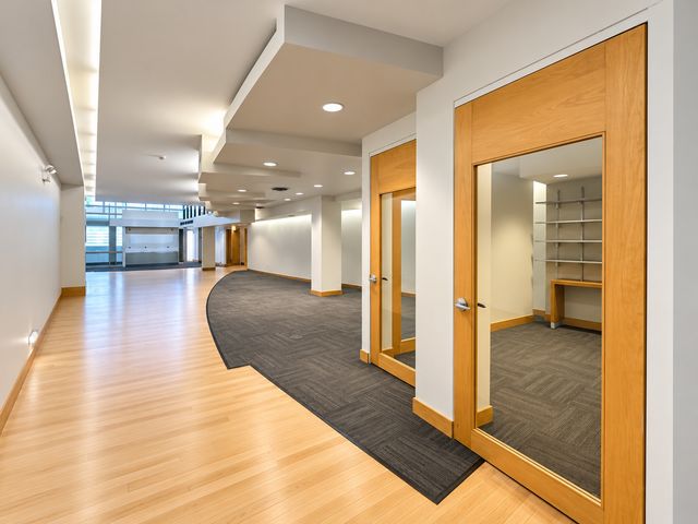 1311 E 57th Street, Chicago, IL 60637