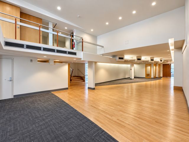 1311 E 57th Street, Chicago, IL 60637