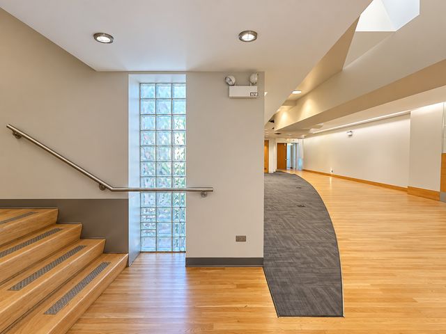 1311 E 57th Street, Chicago, IL 60637