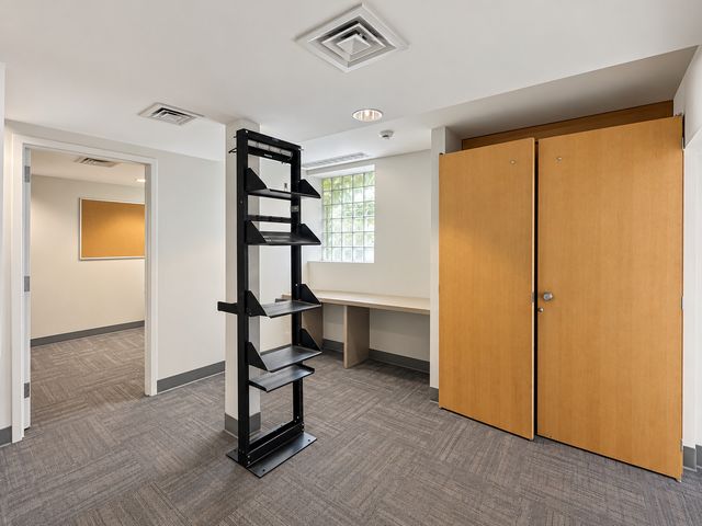 1311 E 57th Street, Chicago, IL 60637
