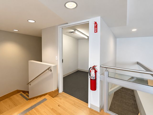1311 E 57th Street, Chicago, IL 60637