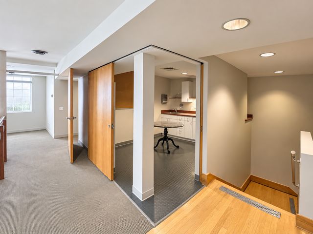 1311 E 57th Street, Chicago, IL 60637