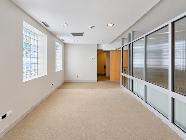 1311 E 57th Street, Chicago, IL 60637