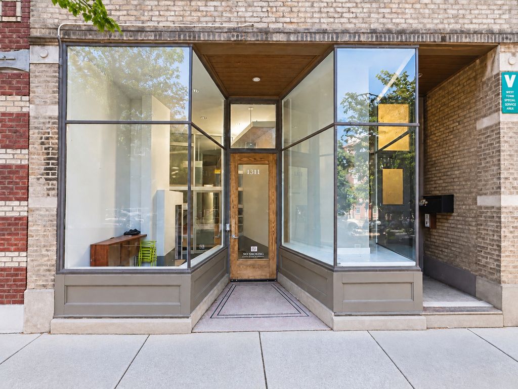 1311 E 57th Street, Chicago, IL 60637 — photo 4