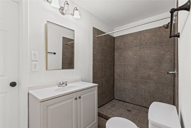 3118 Ross Avenue, Fort Worth, TX 76106