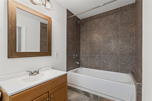 3118 Ross Avenue, Fort Worth, TX 76106