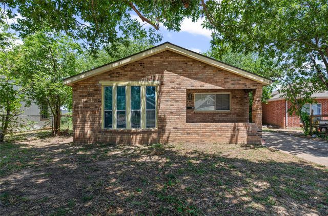 3118 Ross Avenue, Fort Worth, TX 76106