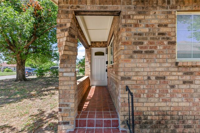 3118 Ross Avenue, Fort Worth, TX 76106