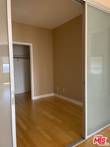 3810 Wilshire Boulevard 2112, Los Angeles, CA 90010