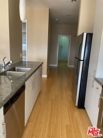 3810 Wilshire Boulevard 2112, Los Angeles, CA 90010