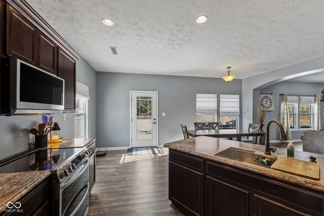 7158 Lakeland Trails Boulevard, Indianapolis, IN 46259