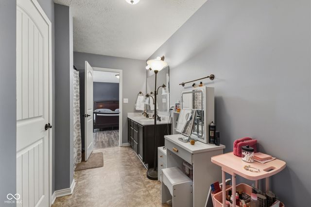 7158 Lakeland Trails Boulevard, Indianapolis, IN 46259