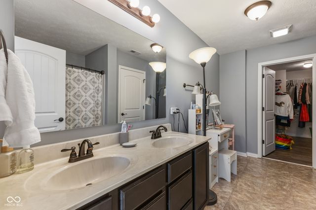 7158 Lakeland Trails Boulevard, Indianapolis, IN 46259