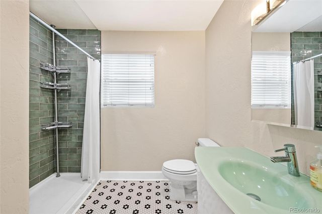 2606 W Alamo Avenue, Littleton, CO 80120