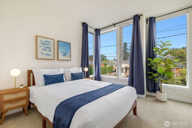 1645 22nd Avenue, Seattle, WA 98122