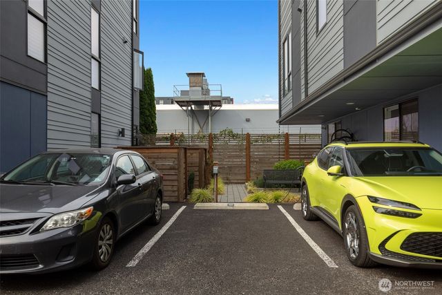 1645 22nd Avenue, Seattle, WA 98122