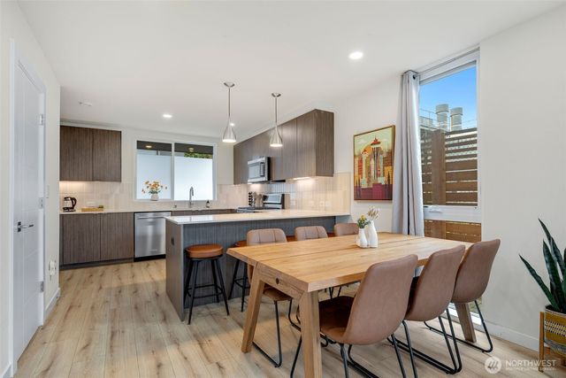 1645 22nd Avenue, Seattle, WA 98122