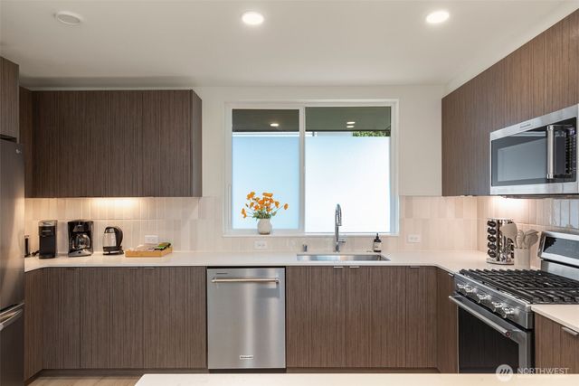 1645 22nd Avenue, Seattle, WA 98122