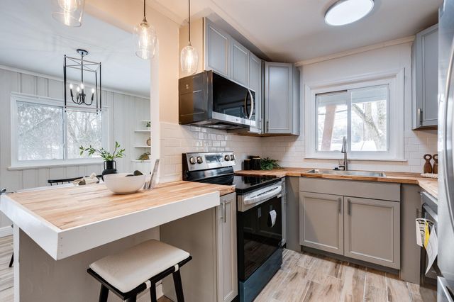 1534 Amsterdam Road, Fort Wright, KY 41011