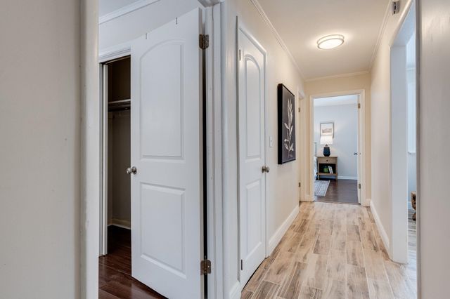 1534 Amsterdam Road, Fort Wright, KY 41011