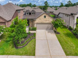 8026 Whisper Grove Drive, Magnolia, TX 77354